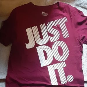 Nike T-shirt